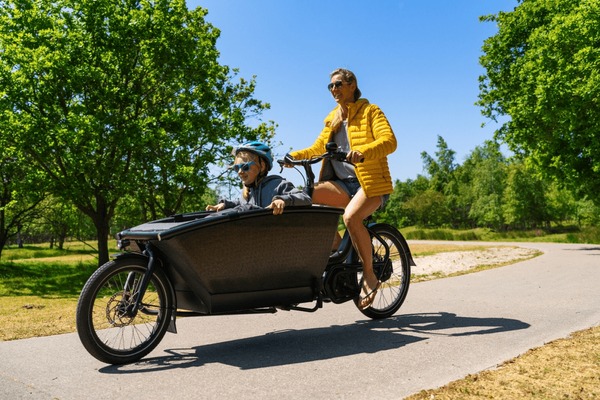 velo cargo electrique enfant 