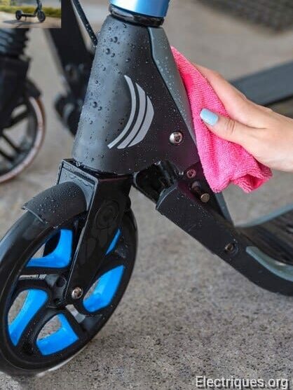 comment entretenir une trottinette électrique